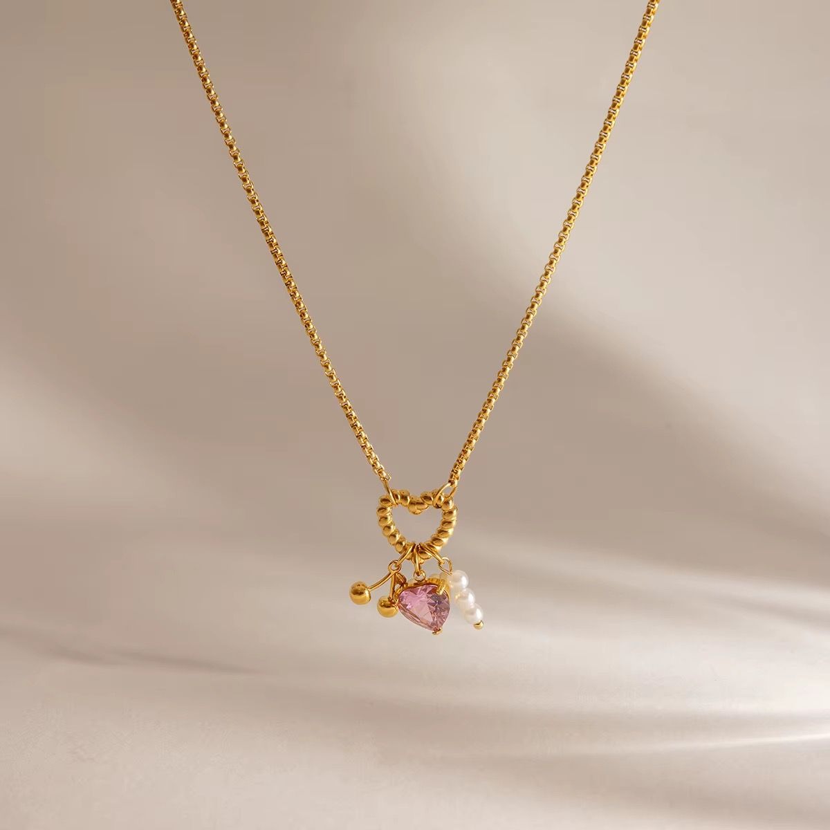 Collier couleur de femme