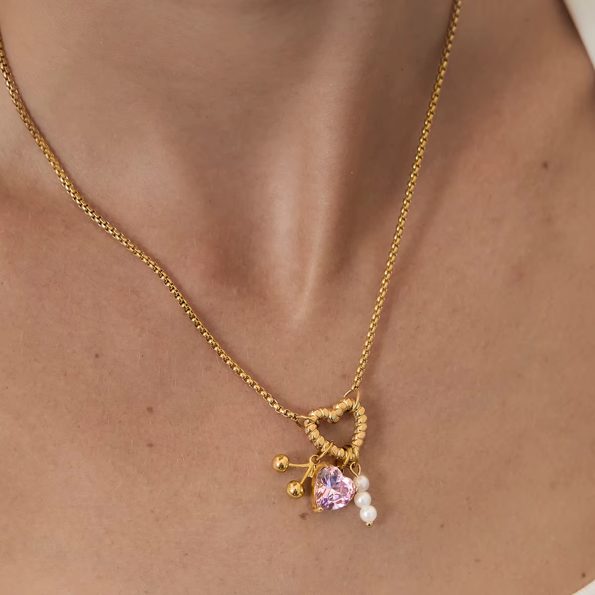 Collier couleur de femme